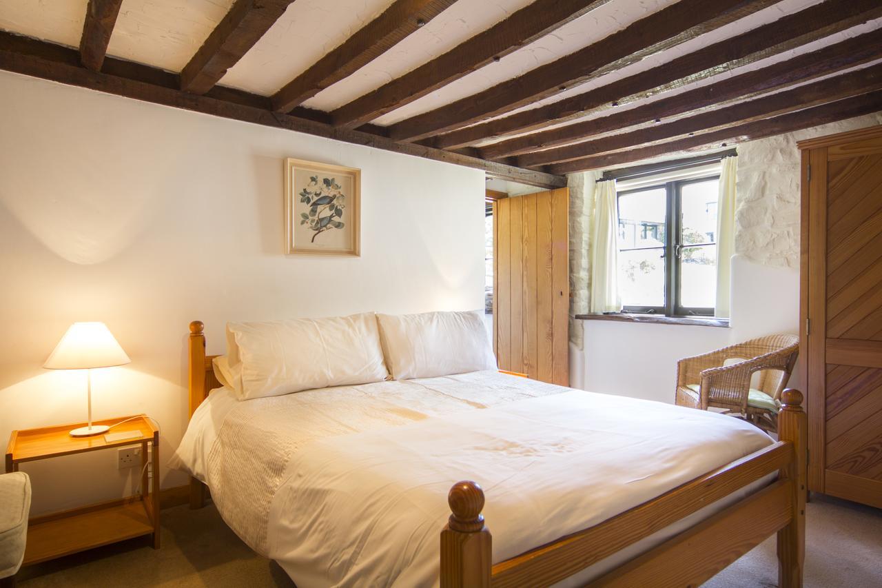 Three Gates Farm Holiday Cottages Huntsham Exteriör bild