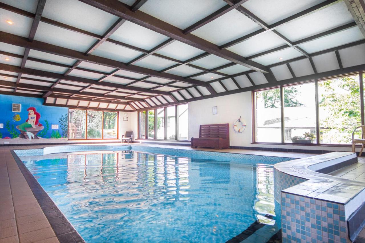 Three Gates Farm Holiday Cottages Huntsham Exteriör bild